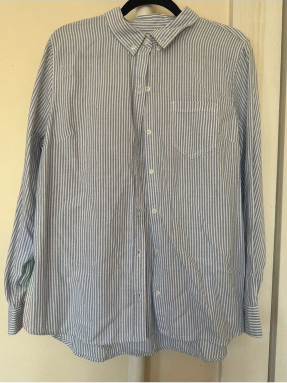 Women’s  100% Cotton Blue & White Striped Relaxed Fit Button-Down Shirt